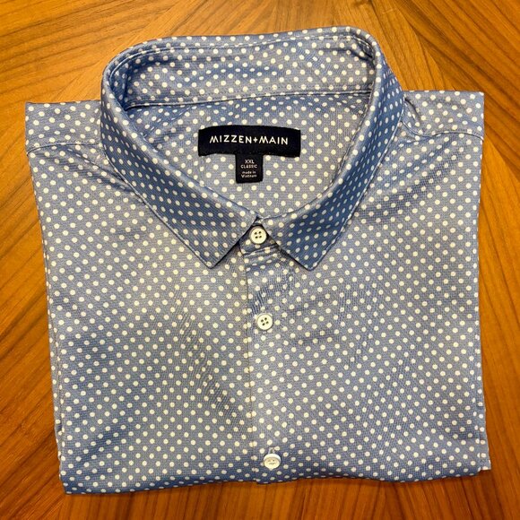 Mizzen+Main - Halyard Short Sleeve Button Down - Carolina Blue With White Dots - Picture 1 of 4
